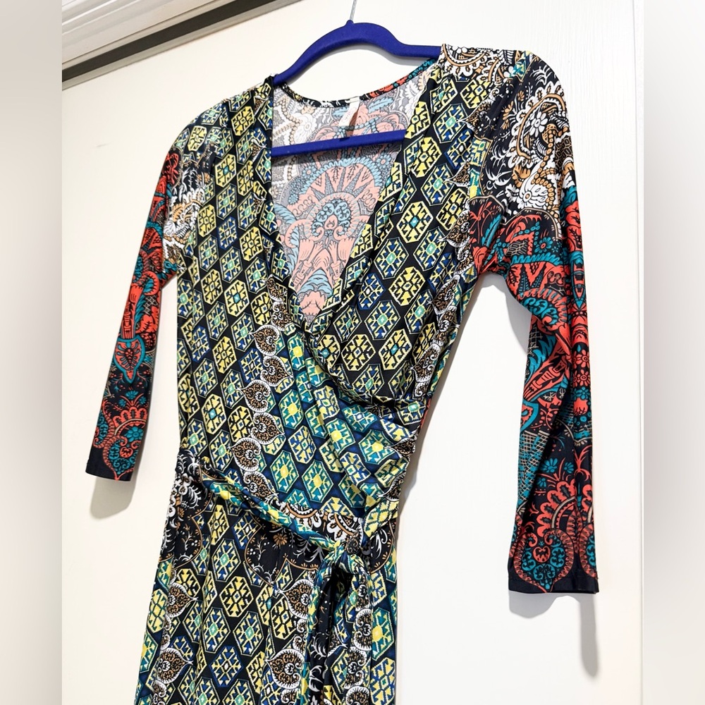 Moroccan Boho Faux Wrap Maxi Dress 🌿 | V-Neck | Belted | Statement Print - Picture 14 of 15